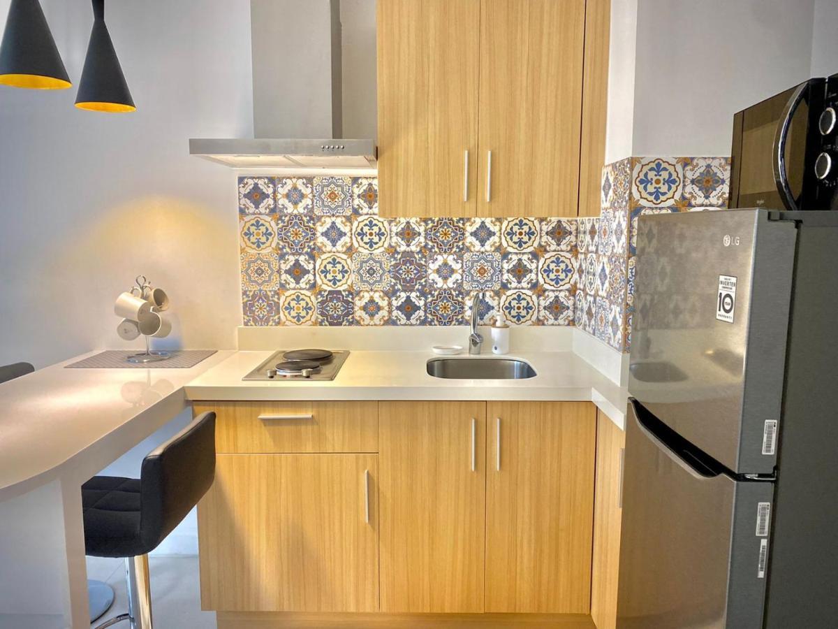 Sanctuary Center 1 Bedroom Staycation In Commonwealth Aparthotel Manila